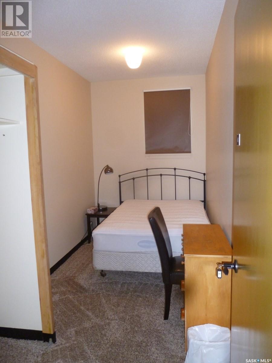 433 3rd Street E, Shaunavon, Saskatchewan  S0N 2M0 - Photo 39 - SK010705