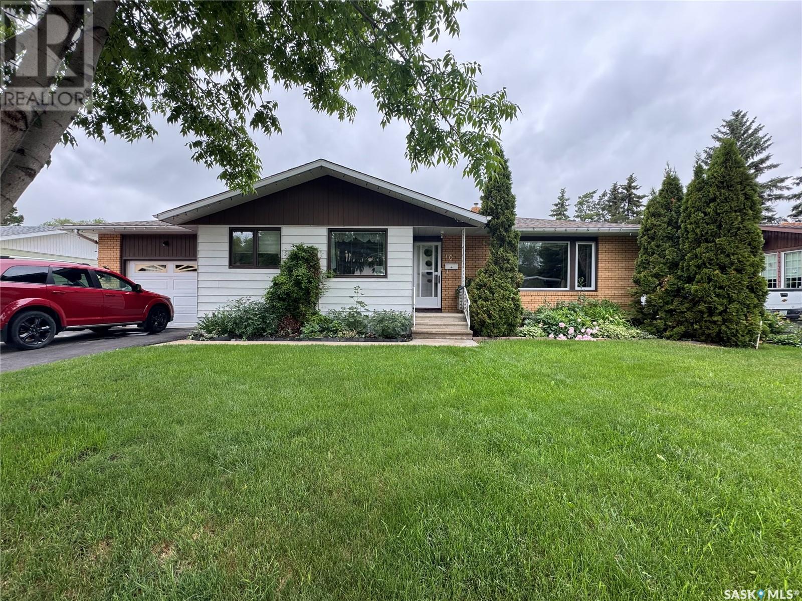 10 Mossfield PLACE, yorkton, Saskatchewan