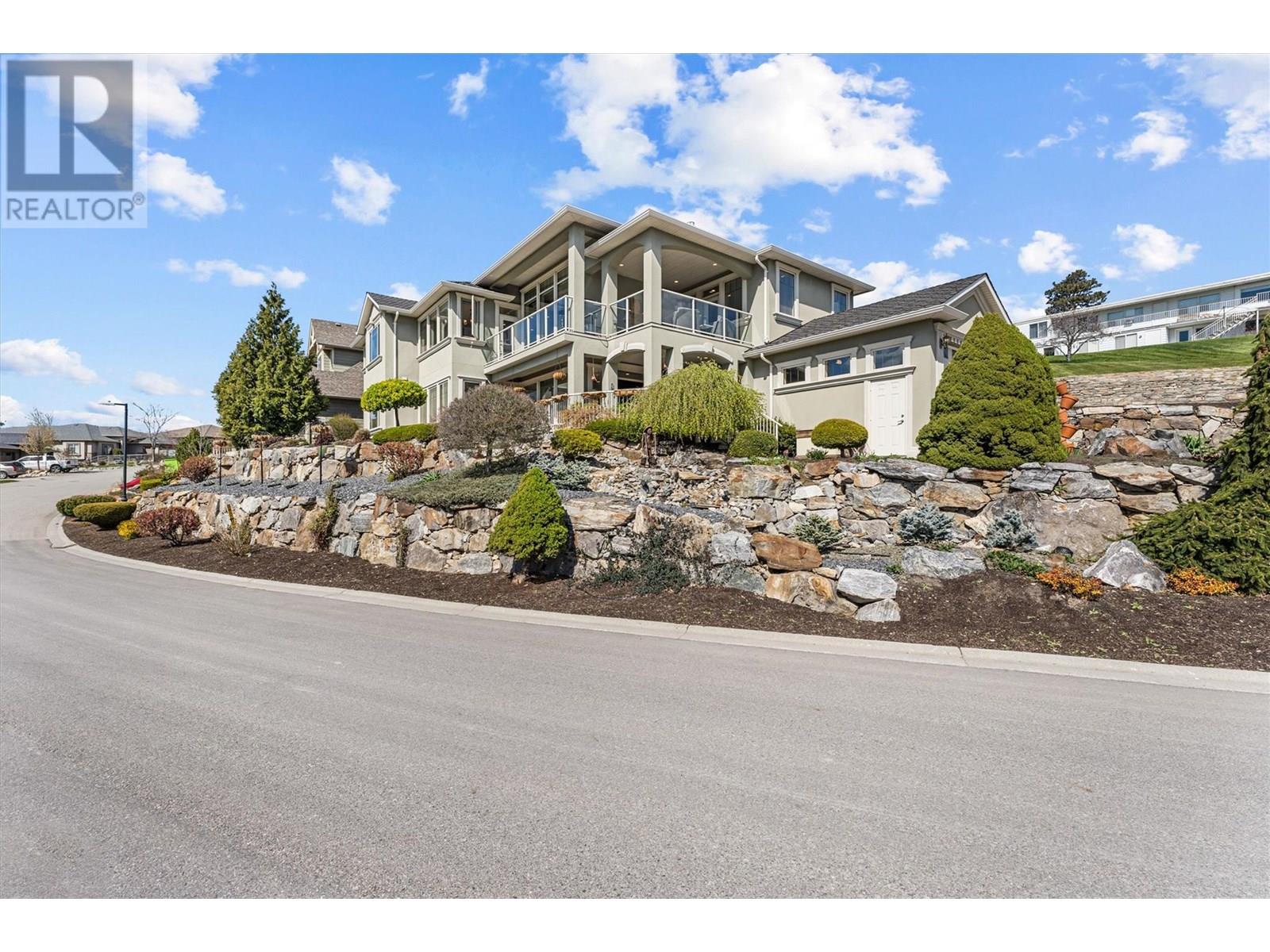 Property at 1095 Hume Avenue image 3