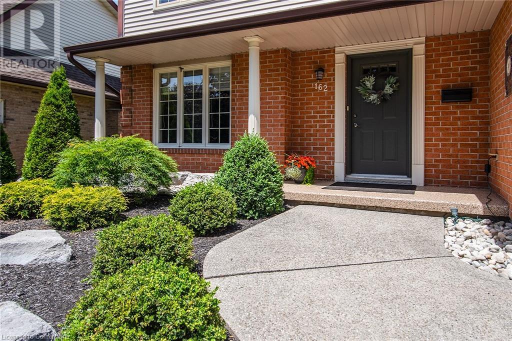Property at 162 AMBLESIDE Court image 2