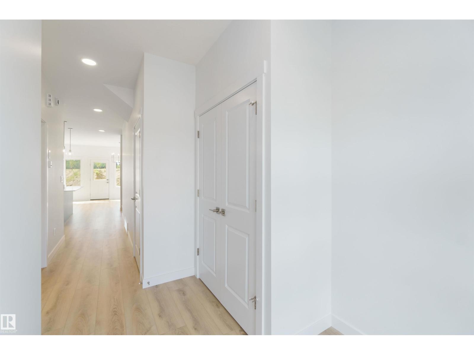 Property at 4586 Warbler LO NW image 3