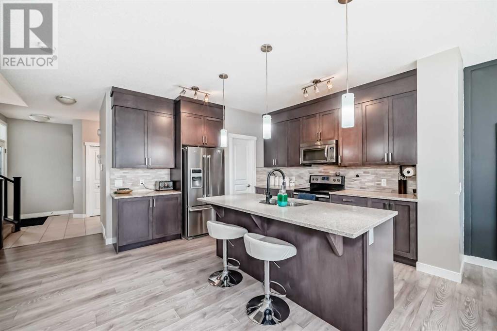Property at 74 Sage Bluff View NW image 3