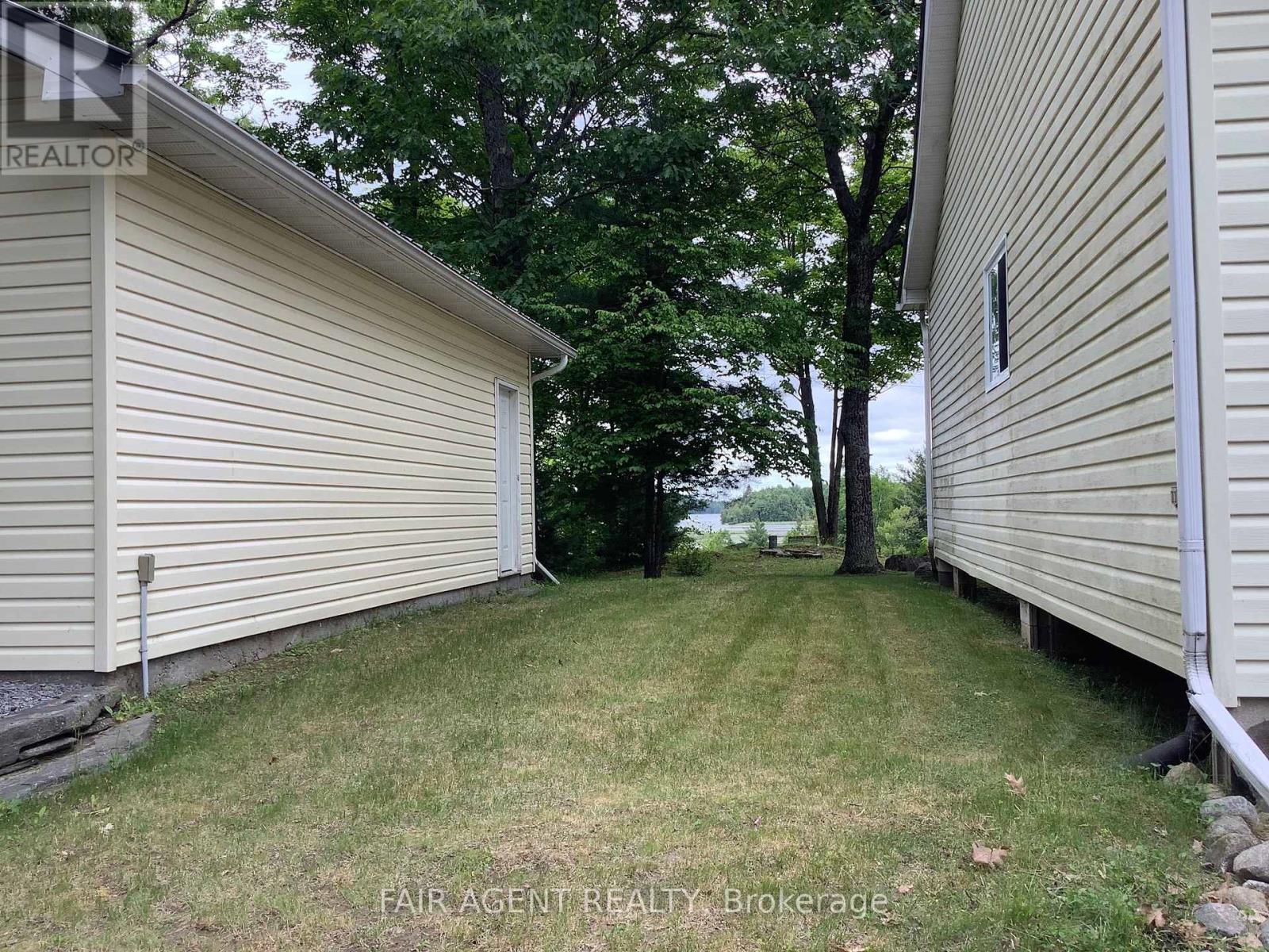 1165b Kirk Kove Road, Frontenac (Frontenac Centre), Ontario  K0H 1B0 - Photo 21 - X12244368