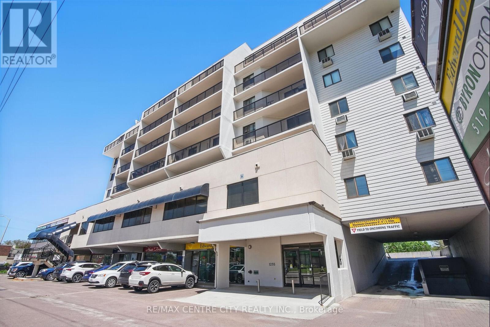Property at 703 - 1255 COMMISSIONERS ROAD W image 3