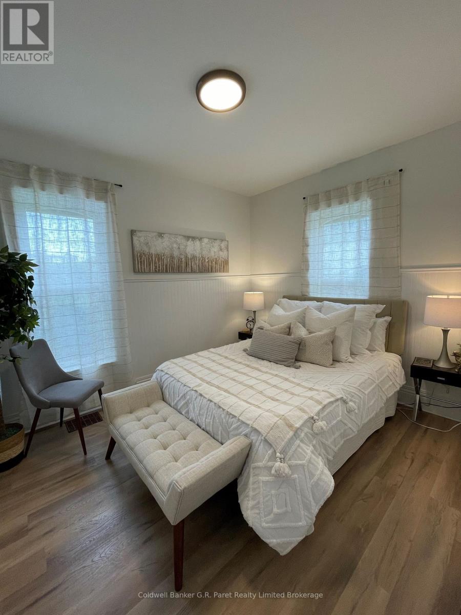 Unit B - 89 Church Street W, Norfolk (Delhi), Ontario  N4B 1V9 - Photo 5 - X12244480