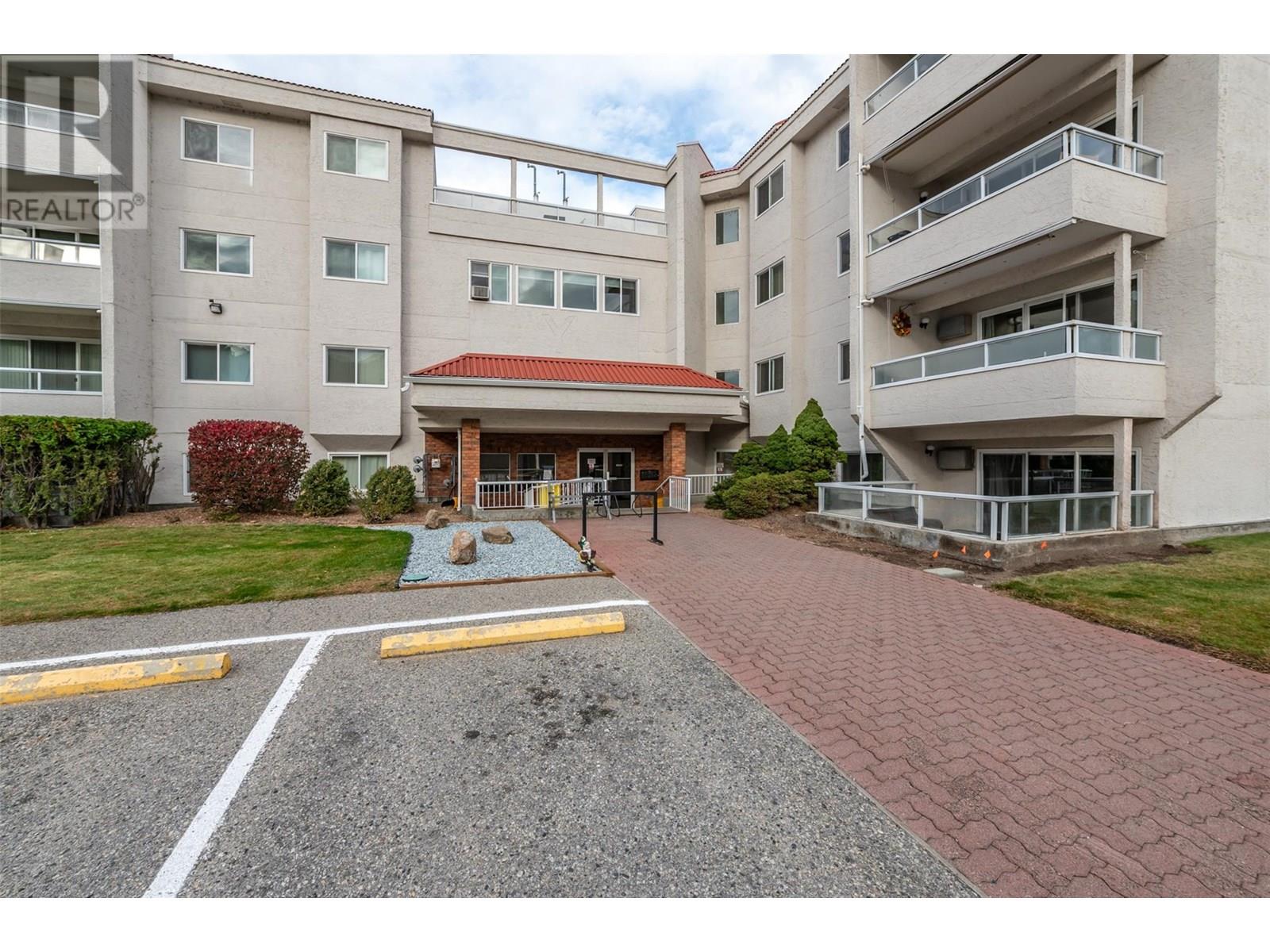 284 YORKTON Avenue Unit# 404, penticton, British Columbia