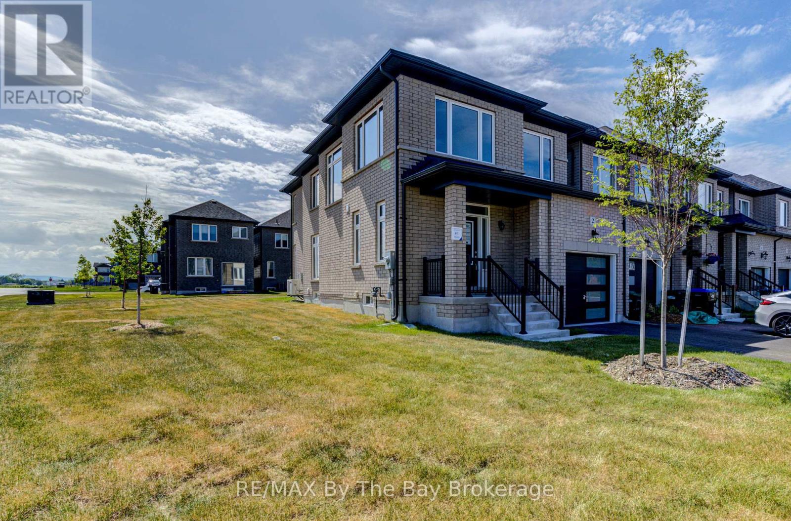 Property at 2 AUTUMN DRIVE image 2