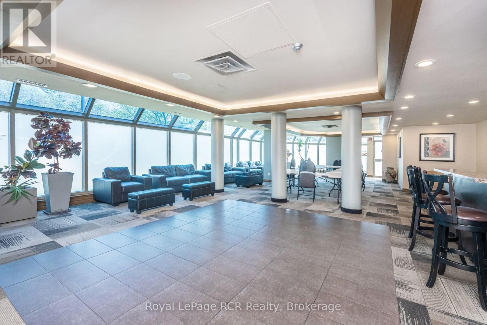 209 - 700 Constellation Drive, Mississauga, Ontario  L5R 3G8 - Photo 18 - W12244479