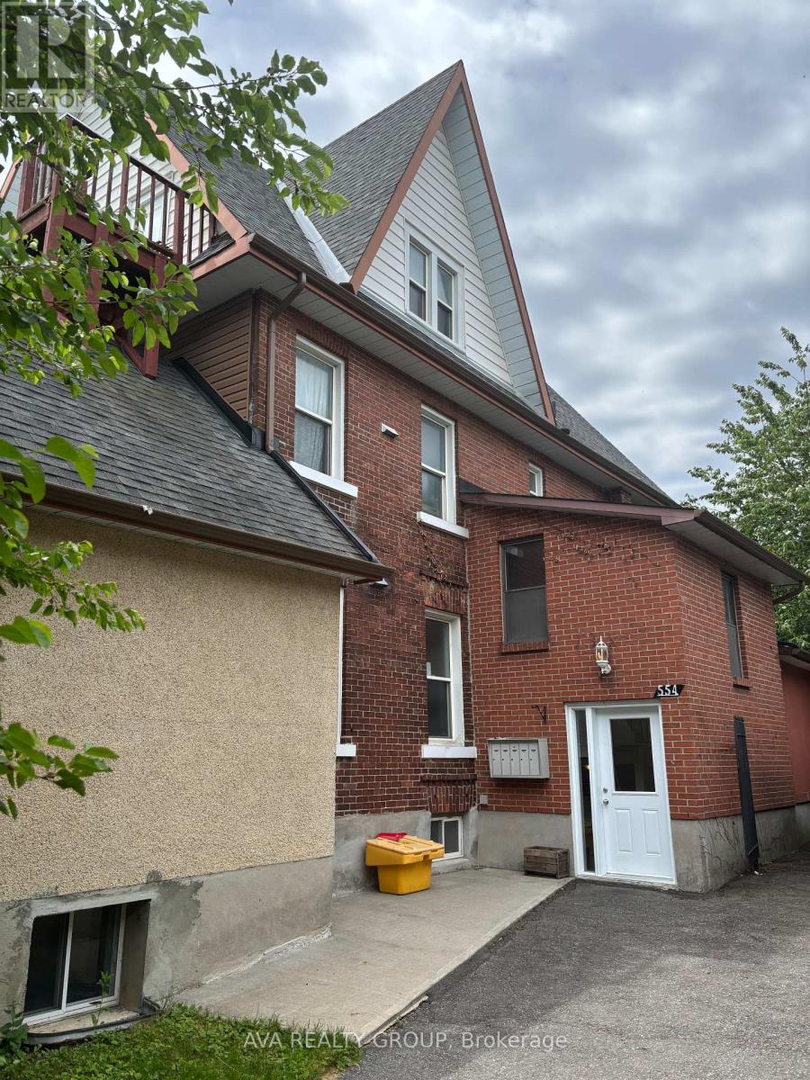 Property at 554 HIGHCROFT AVENUE image 3