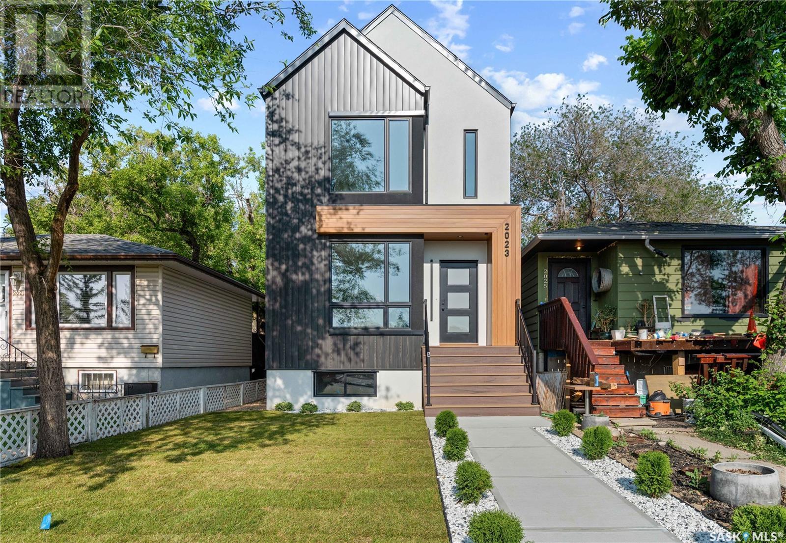 Property at 2023 Edward STREET image 2