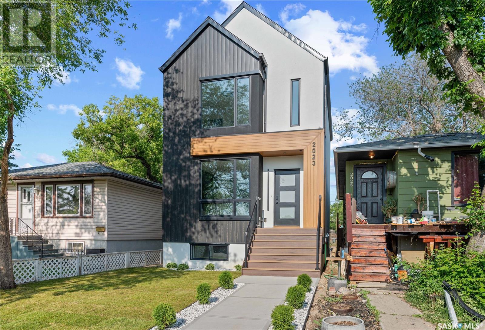 Property at 2023 Edward STREET image 1