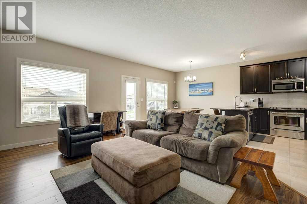 Property at 48 Everhollow Street SW image 4