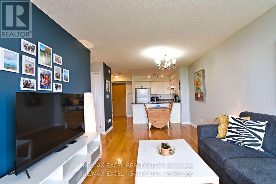 410 - 19 Northern Heights Drive, Richmond Hill (Langstaff), Ontario  L4S 4M4 - Photo 19 - N12244502