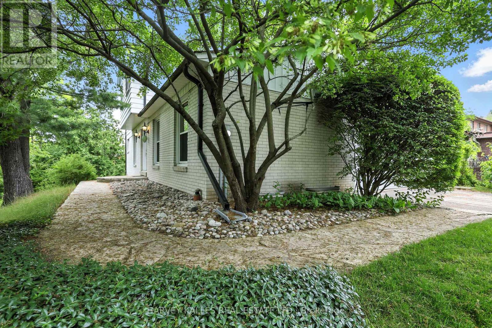 Property at 62 ABERFELDY CRESCENT image 3