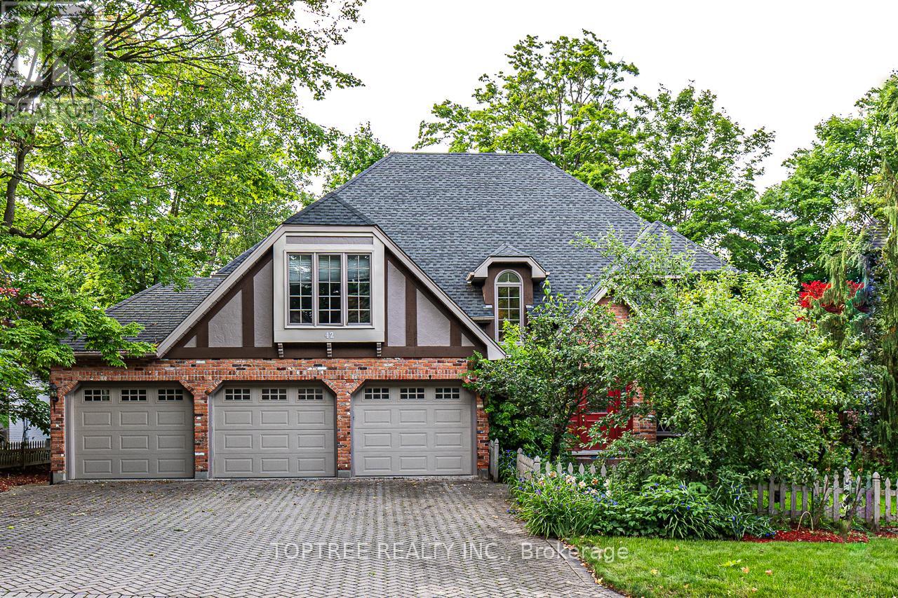 Property at 42 PITCARNIE CRESCENT image 1
