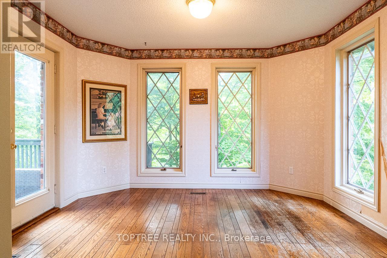 42 Pitcarnie Crescent, London North, Ontario  N6G 4N4 - Photo 11 - X12244632