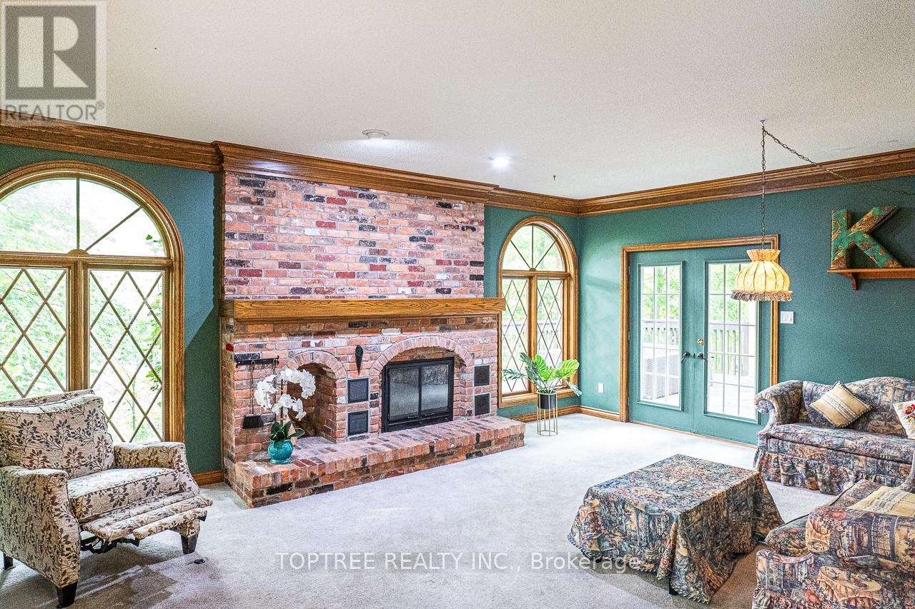 42 Pitcarnie Crescent, London North, Ontario  N6G 4N4 - Photo 19 - X12244632