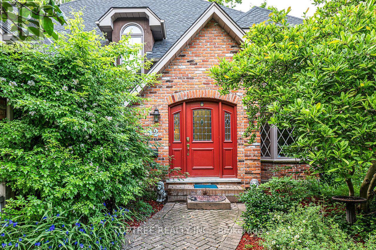 Property at 42 PITCARNIE CRESCENT image 2