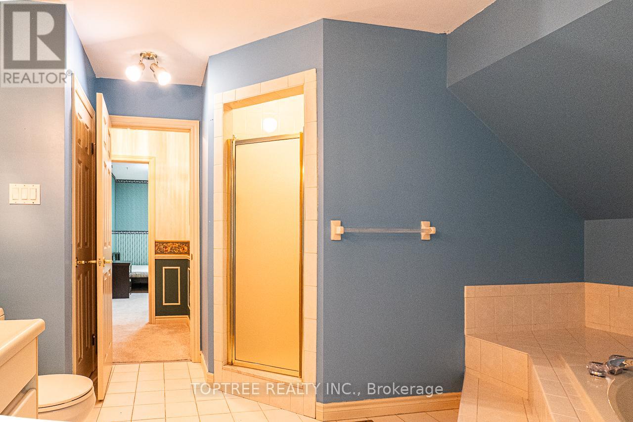 42 Pitcarnie Crescent, London North, Ontario  N6G 4N4 - Photo 27 - X12244632