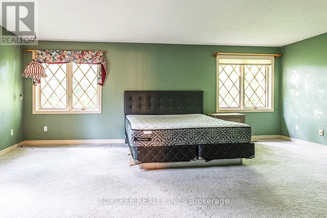 42 Pitcarnie Crescent, London North, Ontario  N6G 4N4 - Photo 30 - X12244632