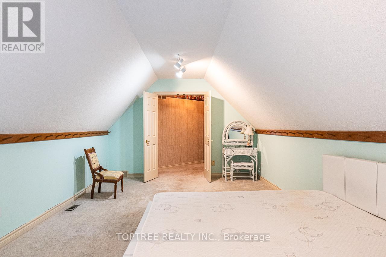 42 Pitcarnie Crescent, London North, Ontario  N6G 4N4 - Photo 38 - X12244632