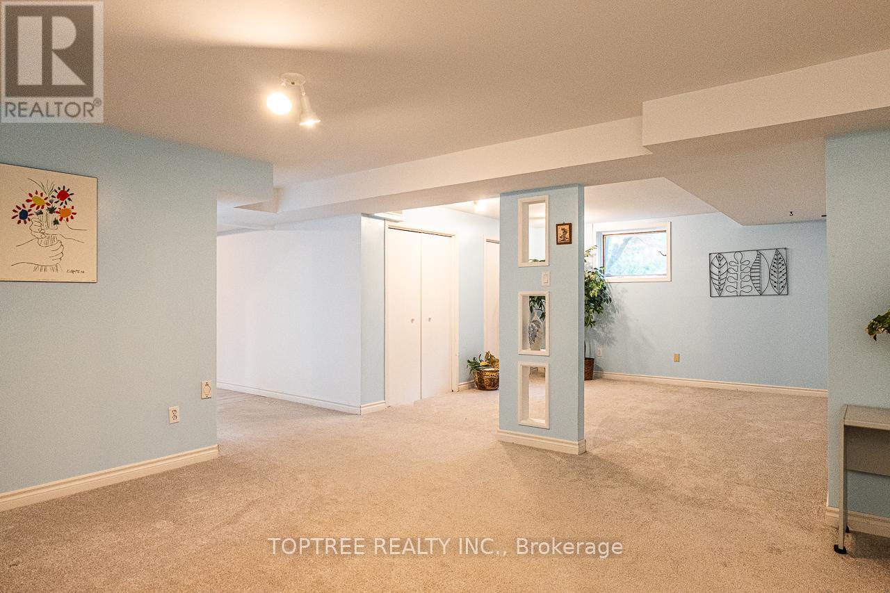 42 Pitcarnie Crescent, London North, Ontario  N6G 4N4 - Photo 39 - X12244632