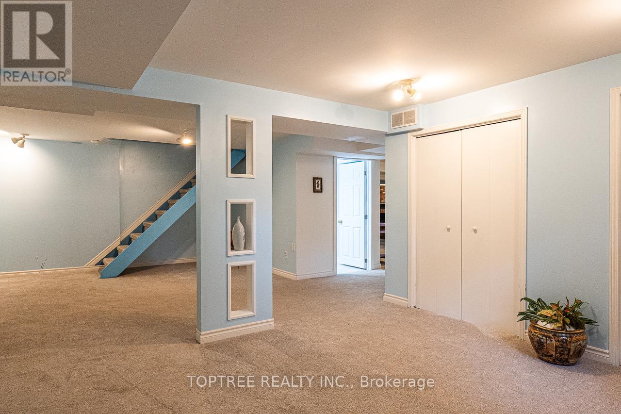 42 Pitcarnie Crescent, London North, Ontario  N6G 4N4 - Photo 40 - X12244632