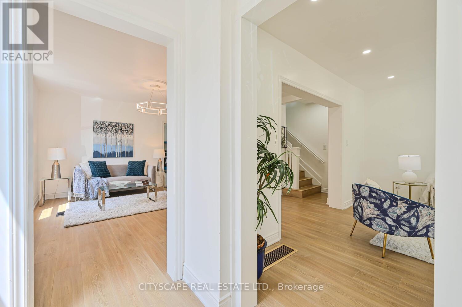 Property at 54 DAYFOOT DRIVE image 2