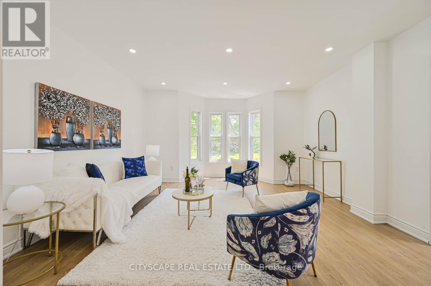 Property at 54 DAYFOOT DRIVE image 3