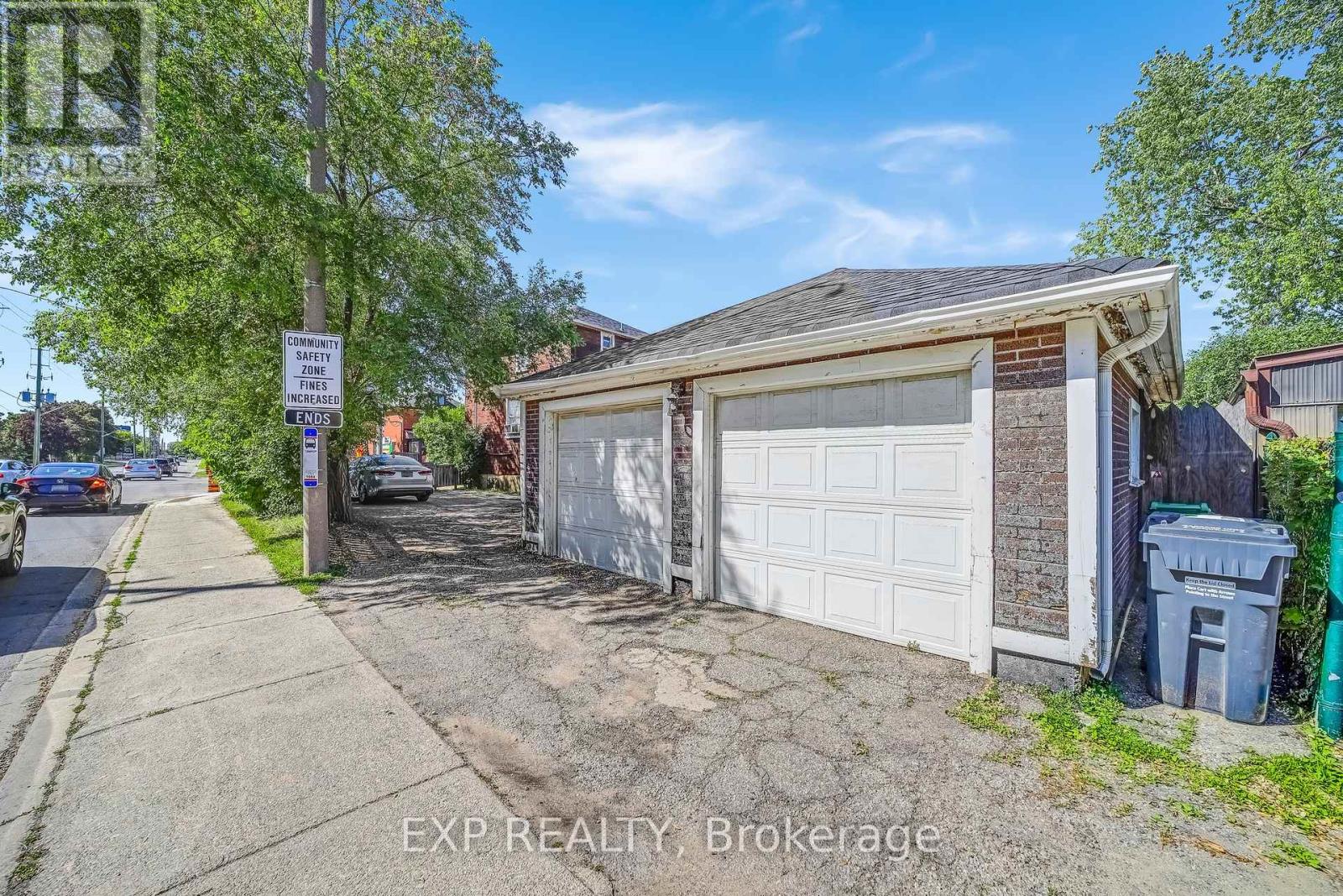 Property at 195 QUEEN STREET W image 5