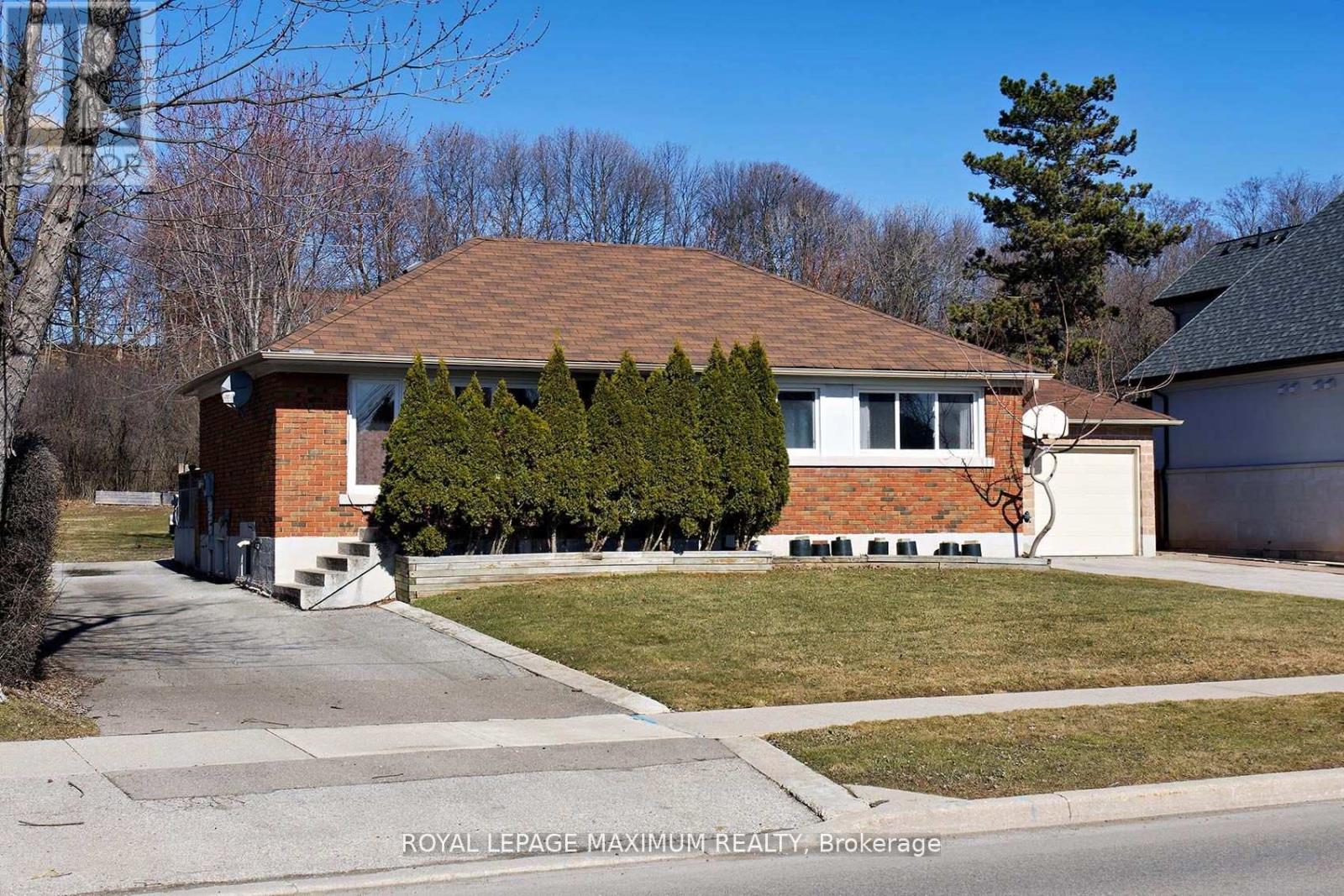 Property at 149 LEIGHLAND AVENUE image 1