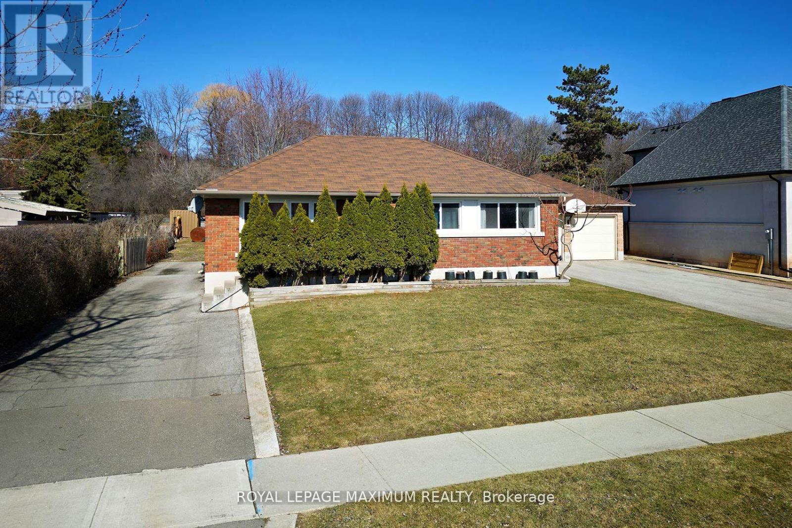 Property at 149 LEIGHLAND AVENUE image 4