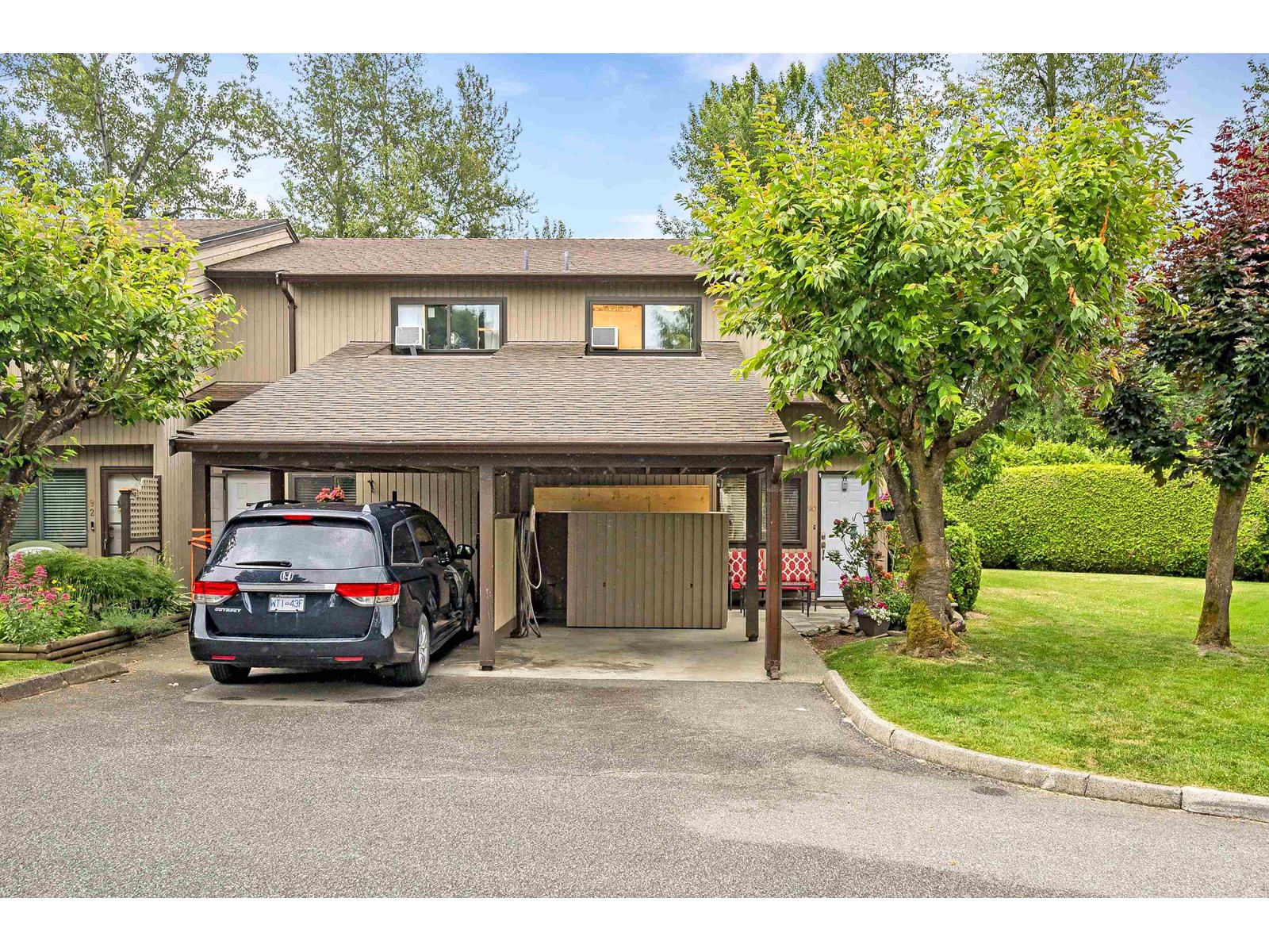 Property at 90 27044 32 AVENUE image 3