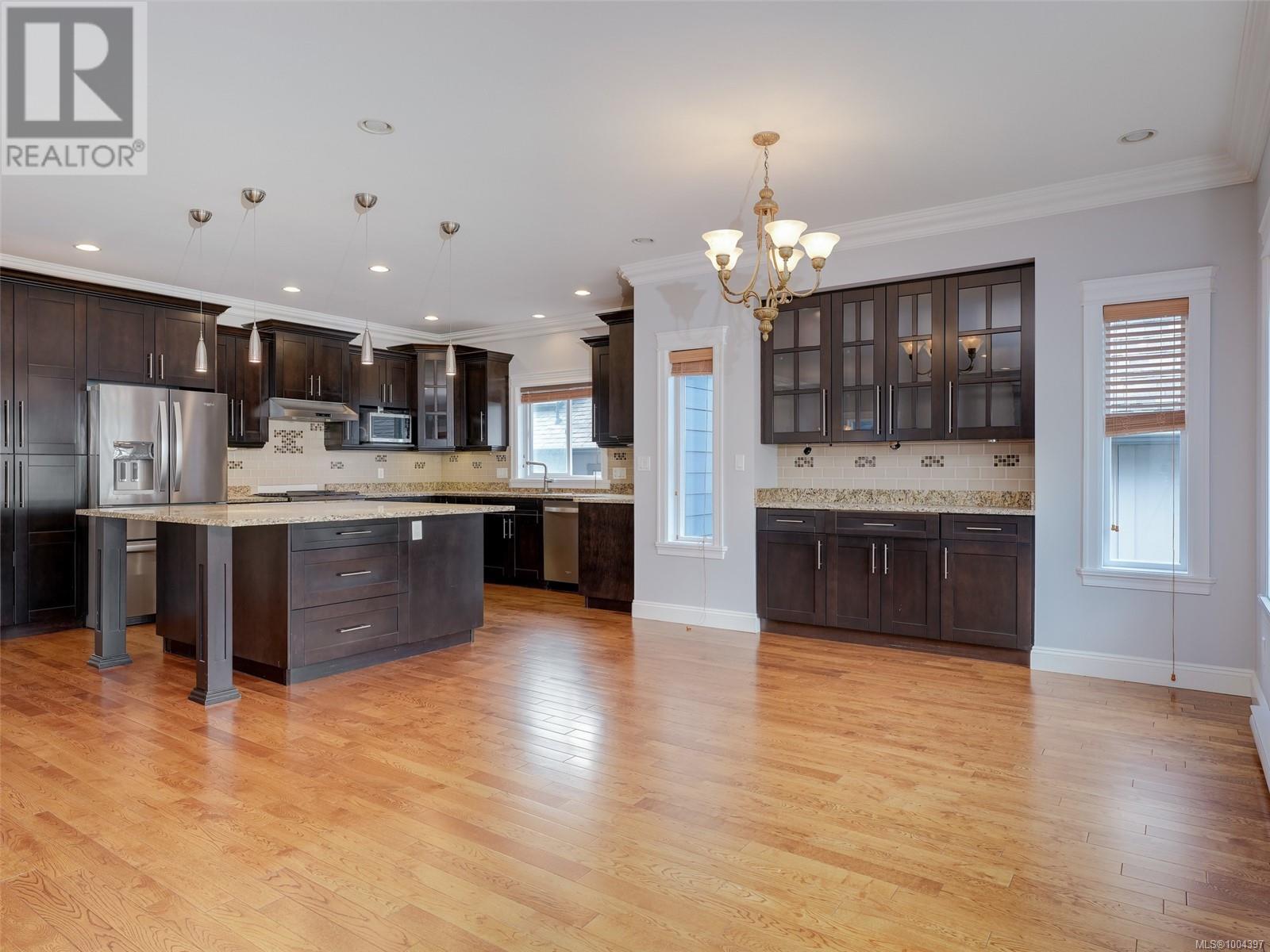 Property at 2195 Stone Gate image 4
