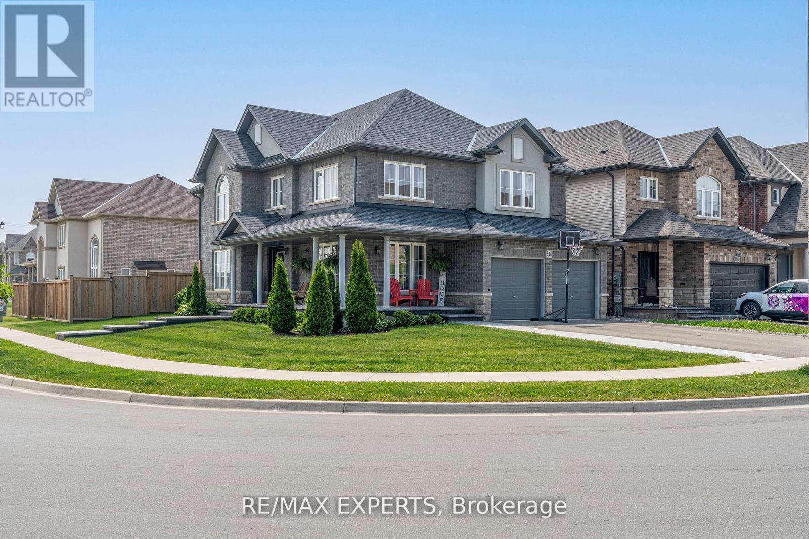 Property at 316 DALGLEISH TRAIL image 3