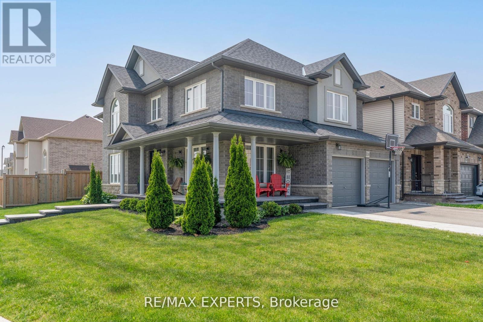 Property at 316 DALGLEISH TRAIL image 4