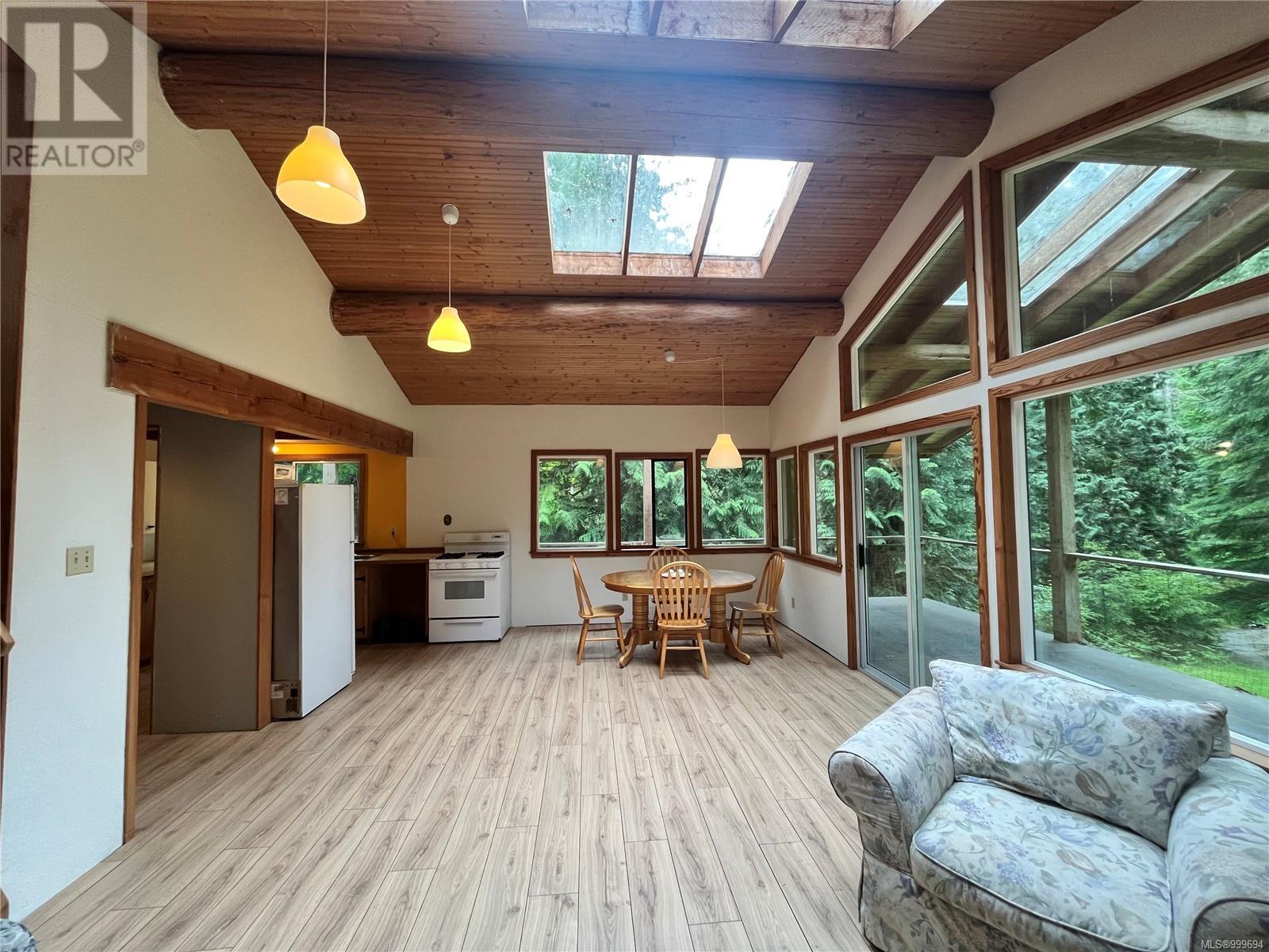 421 Whaletown Rd, Cortes Island, British Columbia  V0P 1Z0 - Photo 6 - 999694