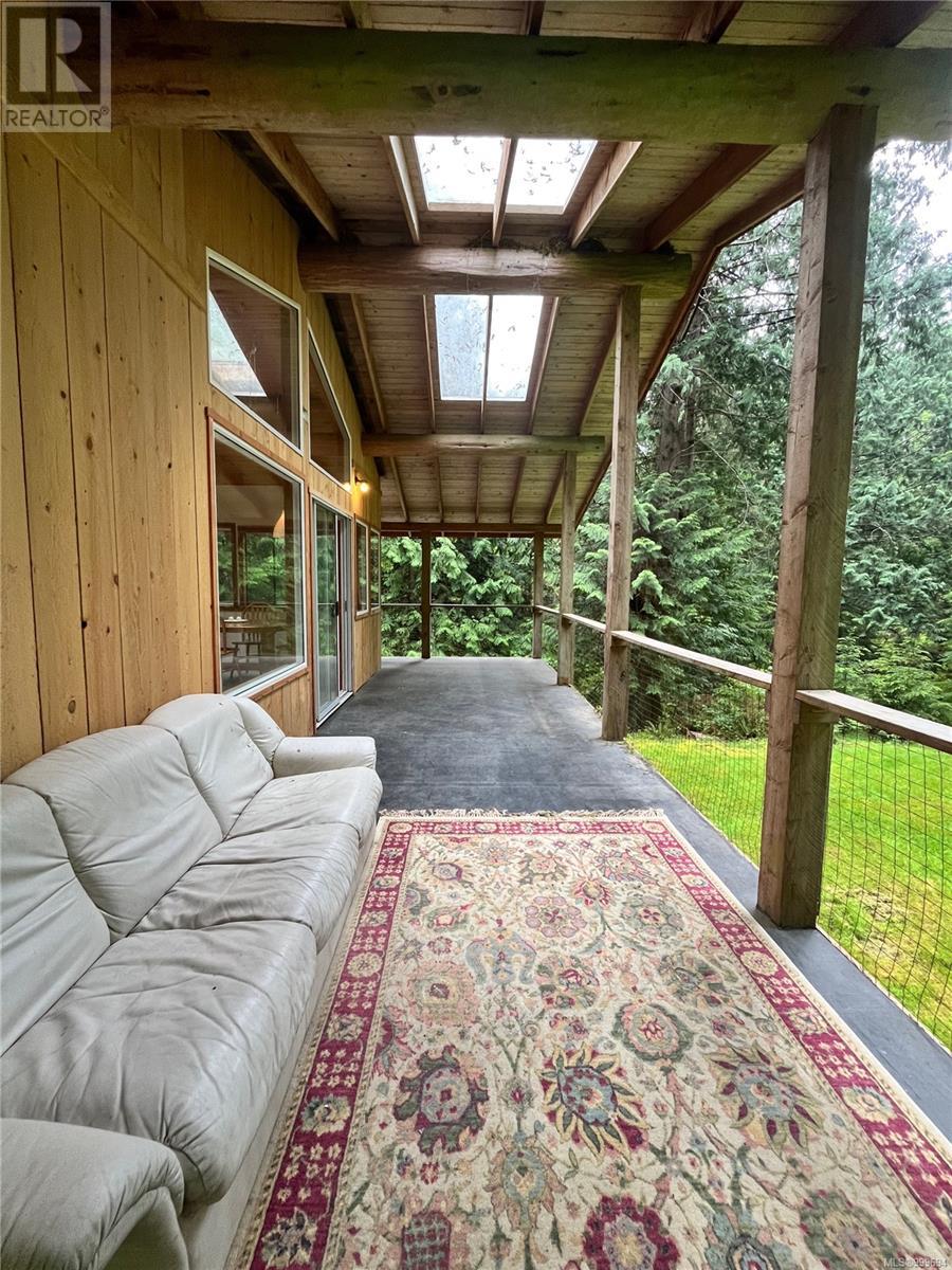 421 Whaletown Rd, Cortes Island, British Columbia  V0P 1Z0 - Photo 14 - 999694