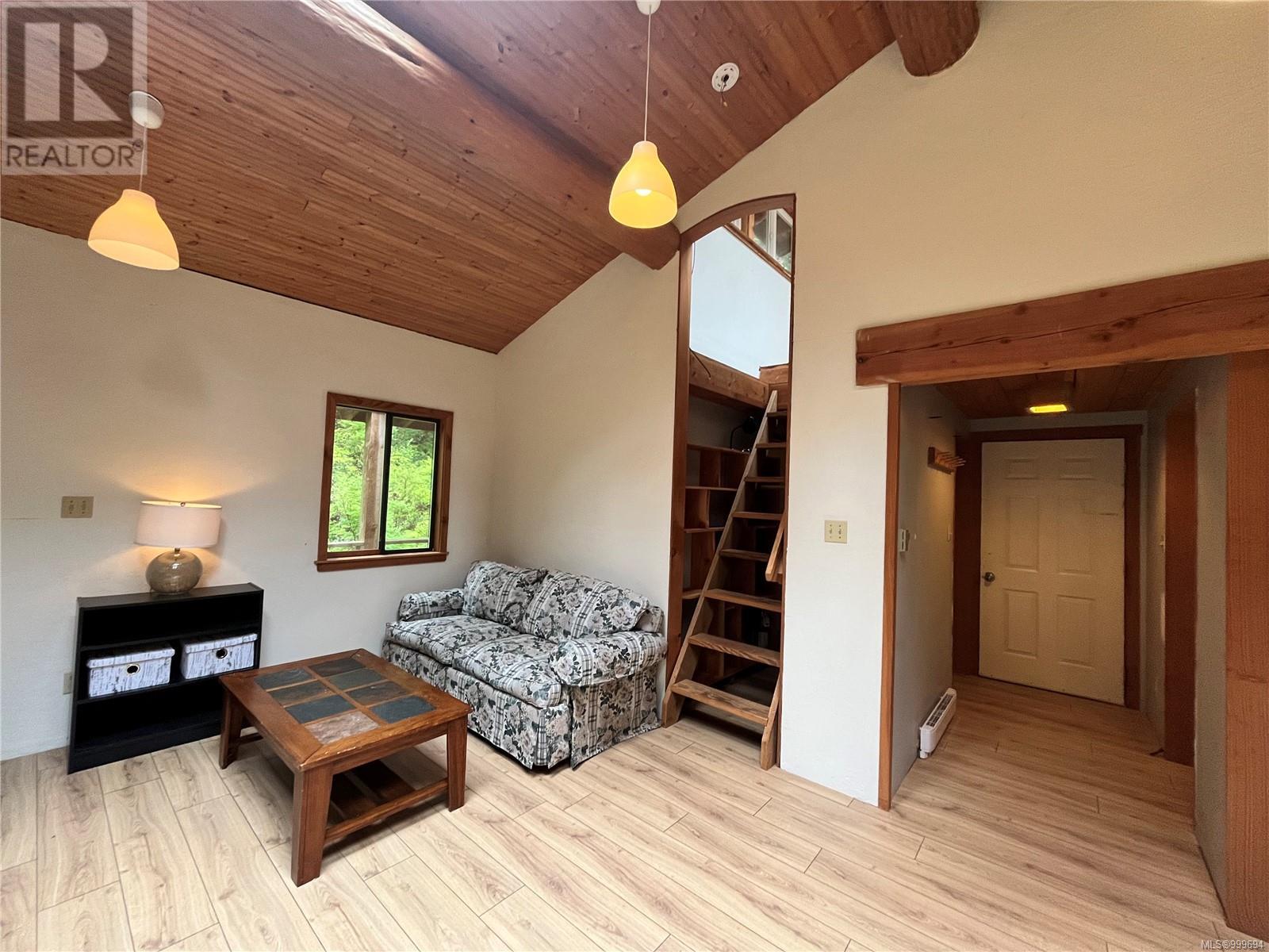 421 Whaletown Rd, Cortes Island, British Columbia  V0P 1Z0 - Photo 8 - 999694