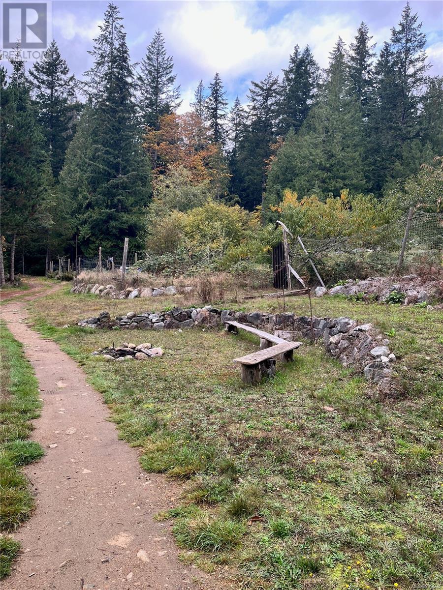 421 Whaletown Rd, Cortes Island, British Columbia  V0P 1Z0 - Photo 28 - 999694