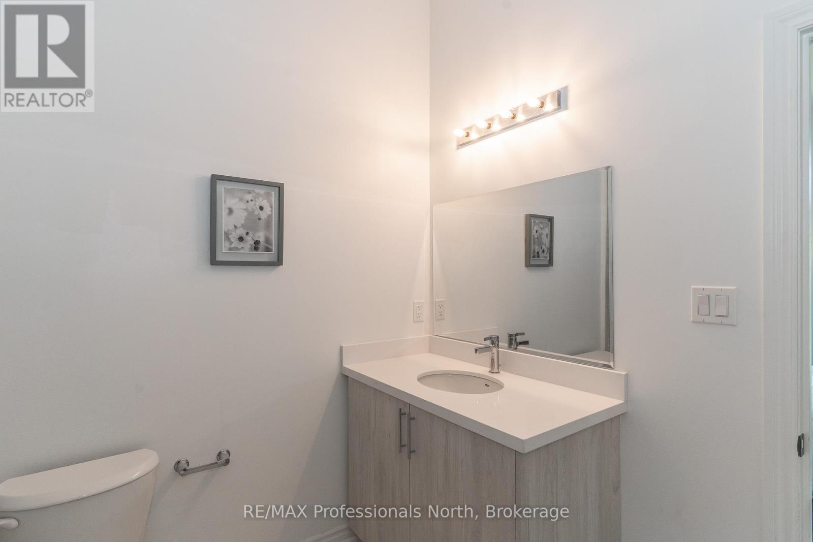 19 Turnberry Court, Bracebridge, Ontario  P1L 0N5 - Photo 11 - X12244586