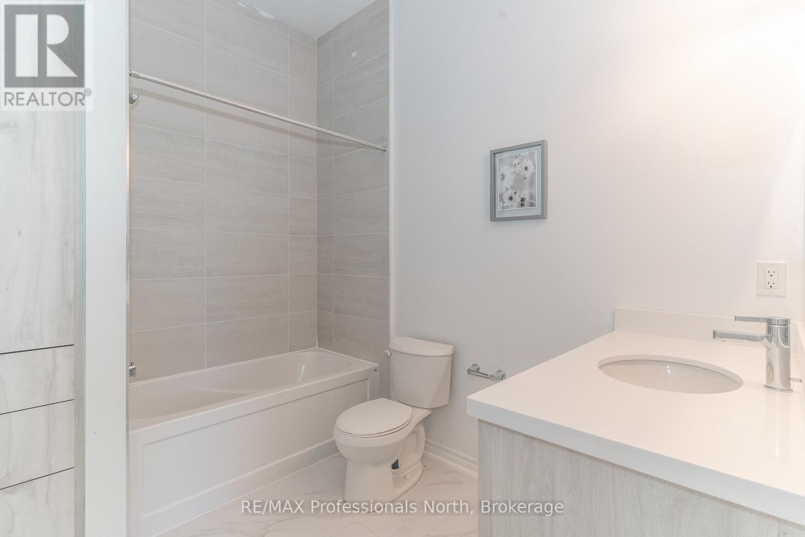 23 Turnberry Court, Bracebridge, Ontario  P1L 0N5 - Photo 10 - X12244592