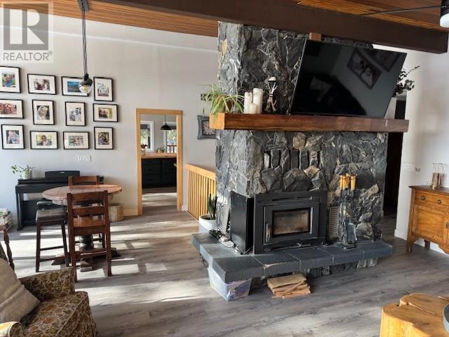 Property at 922 Mobley Road image 2