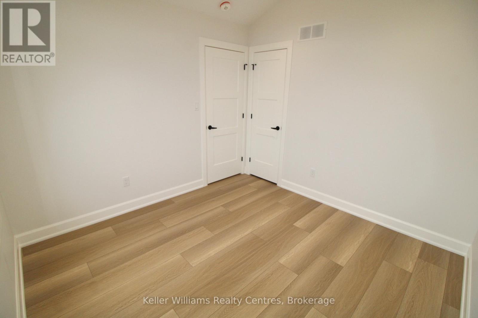 829 22nd Avenue A, Hanover, Ontario  N4N 0C5 - Photo 17 - X12086579