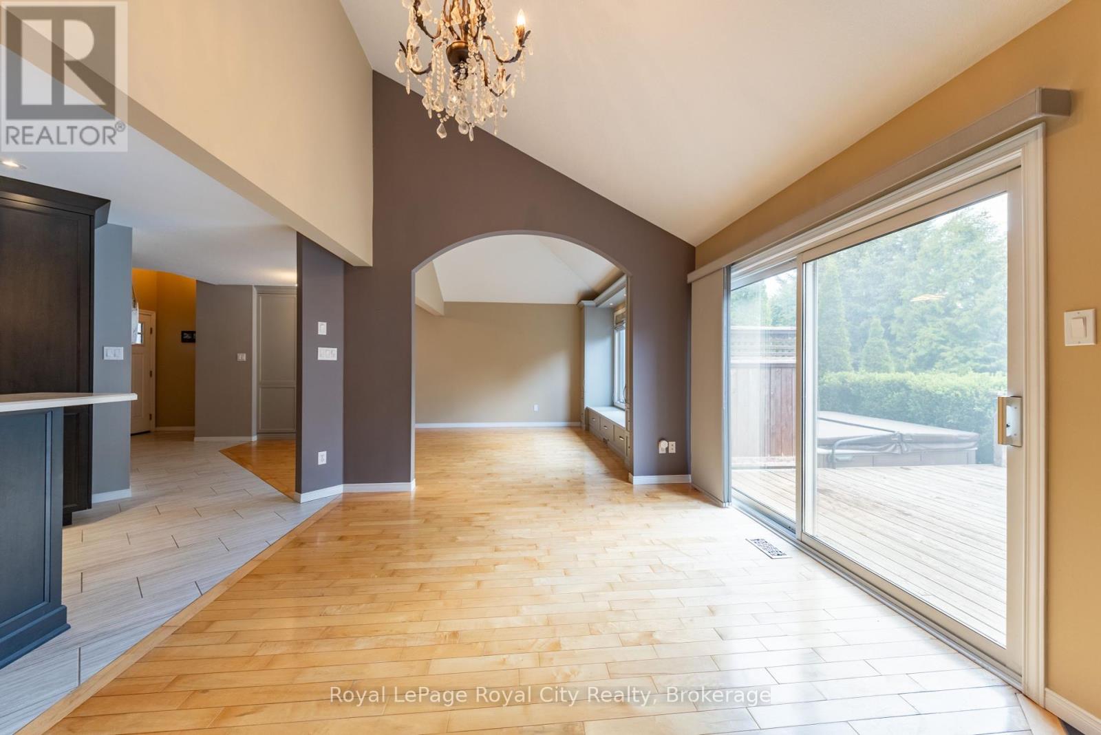12 Burke Court, Guelph, Ontario  N1L 1J2 - Photo 11 - X12244703