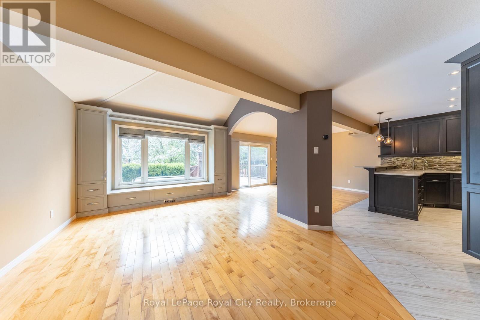12 Burke Court, Guelph, Ontario  N1L 1J2 - Photo 9 - X12244703