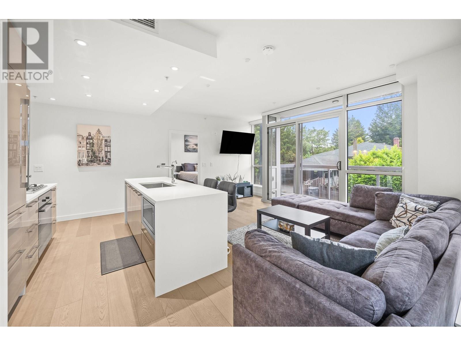 105 5289 Cambie Street, Vancouver, British Columbia  V5Z 2Z6 - Photo 2 - R3019598