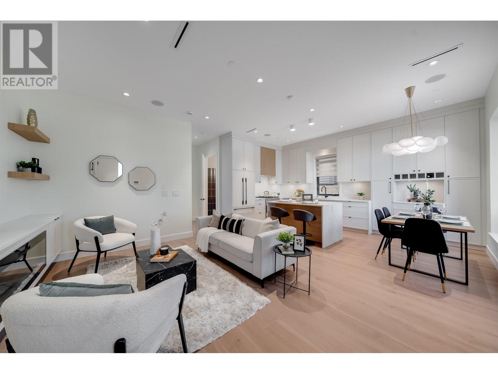 1 878 E 37TH AVENUE, vancouver, British Columbia V5W1G2