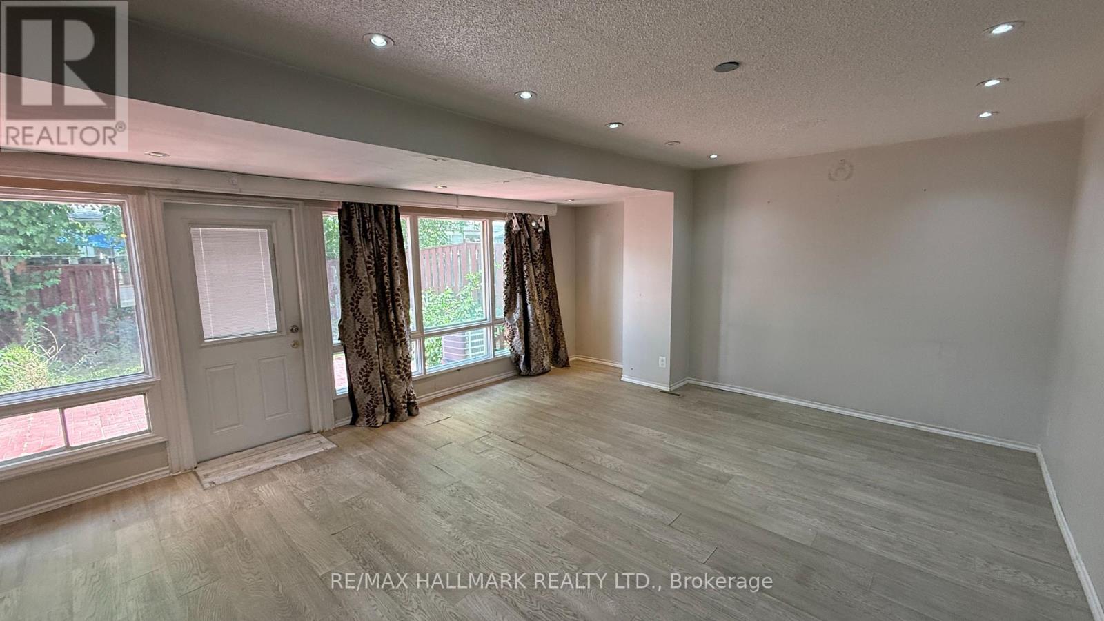 Property at 10 - 3600 MORNING STAR DRIVE image 5