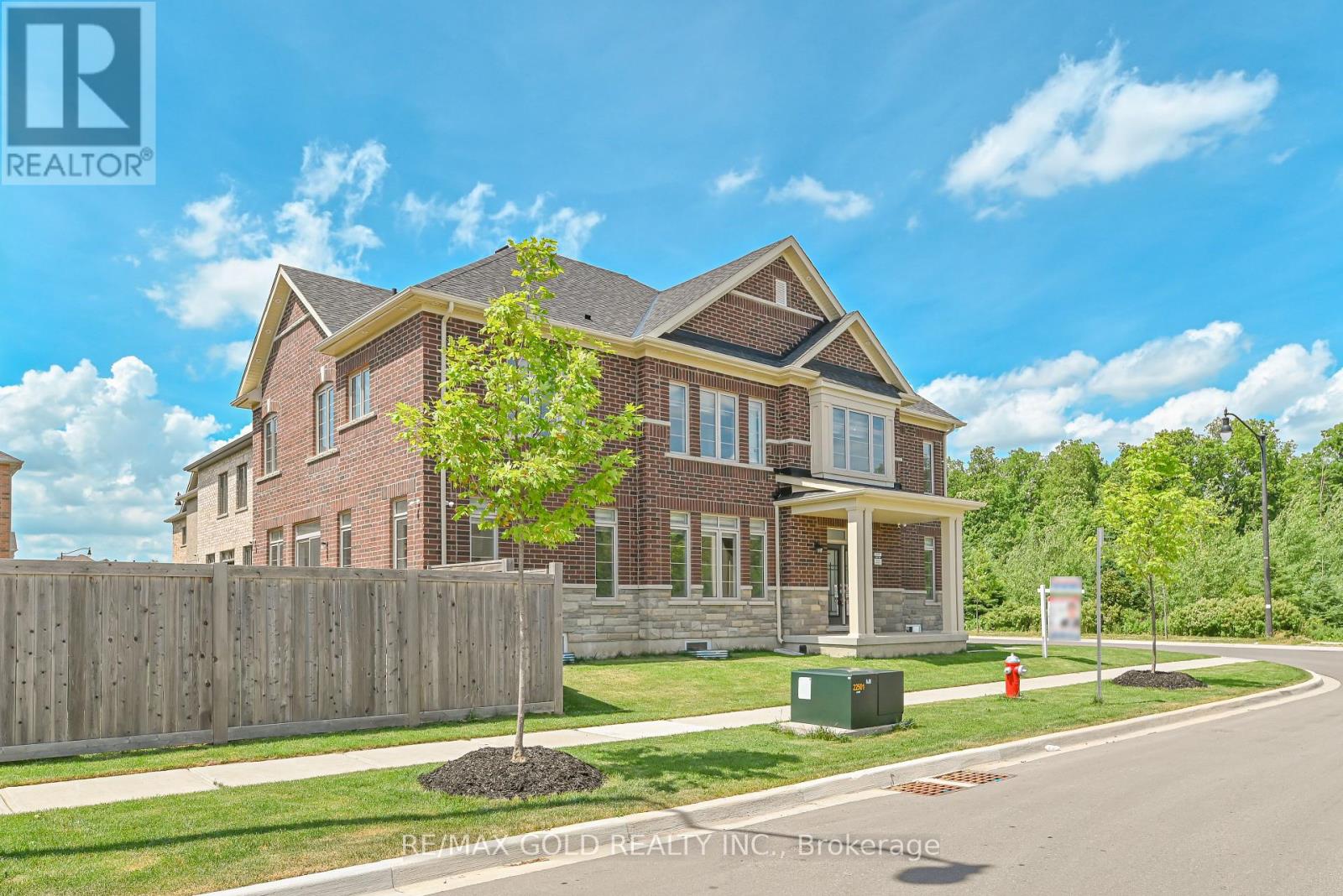 Property at 59 COBRIZA CRESCENT image 2